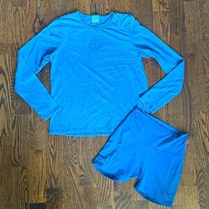 Gymshark set; long sleeve shirt and shorts